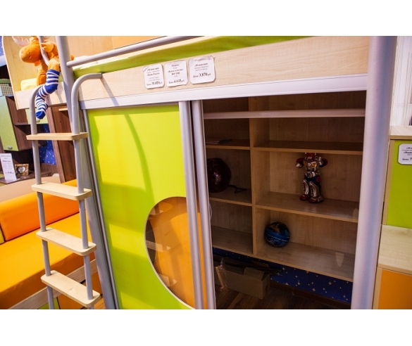 Наполнение шкафа выше радуги детский