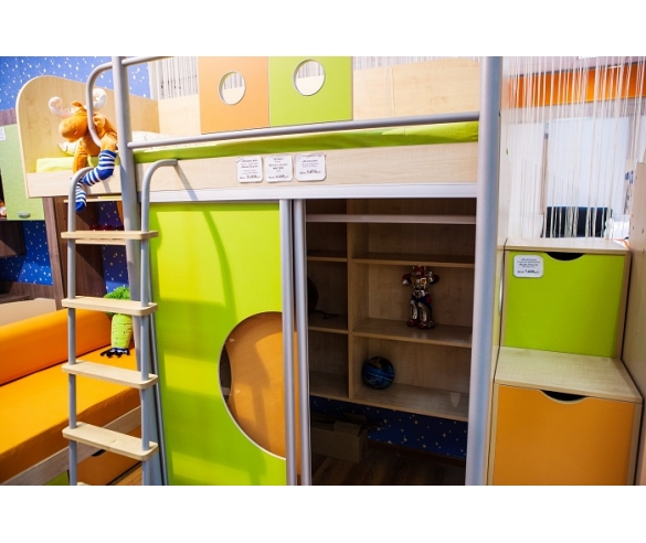 Наполнение шкафа выше радуги детский