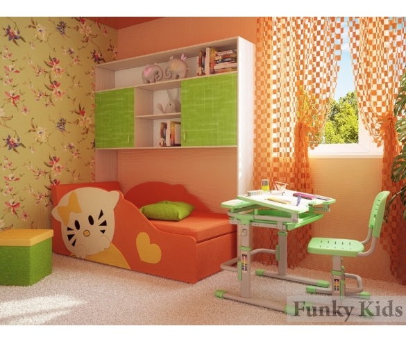 Дизайн обустройства комнаты девочки с использованием дивана Китти, моста Фанки 13/62, парты Фанки Деск