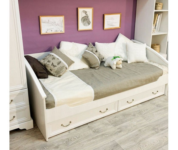 низкая кровать Классика 38 Попугаев - мебель для детей и подростков 