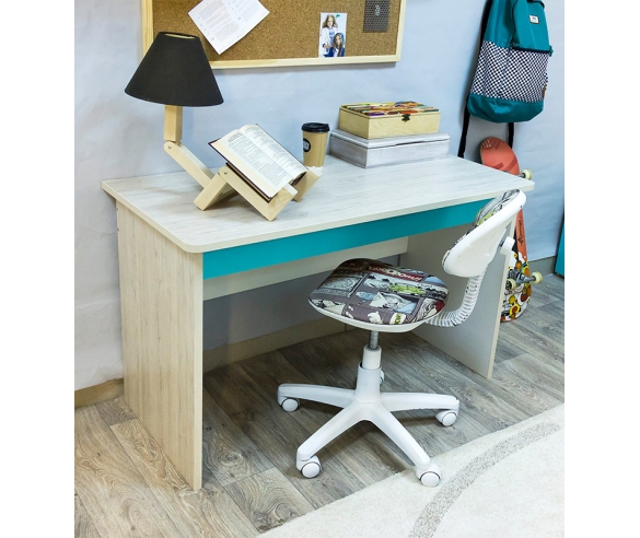 Письменный стол в интерьере 