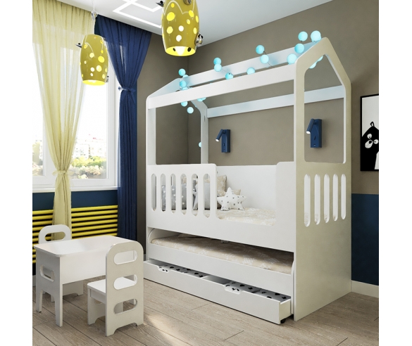 Двухъярусная кровать-домик в детской: модели с крышей вверху для сказочного интерьера